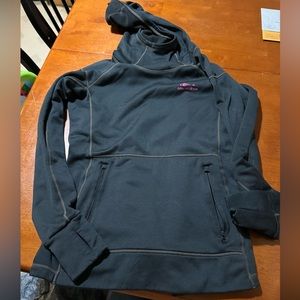 Grundens size small
